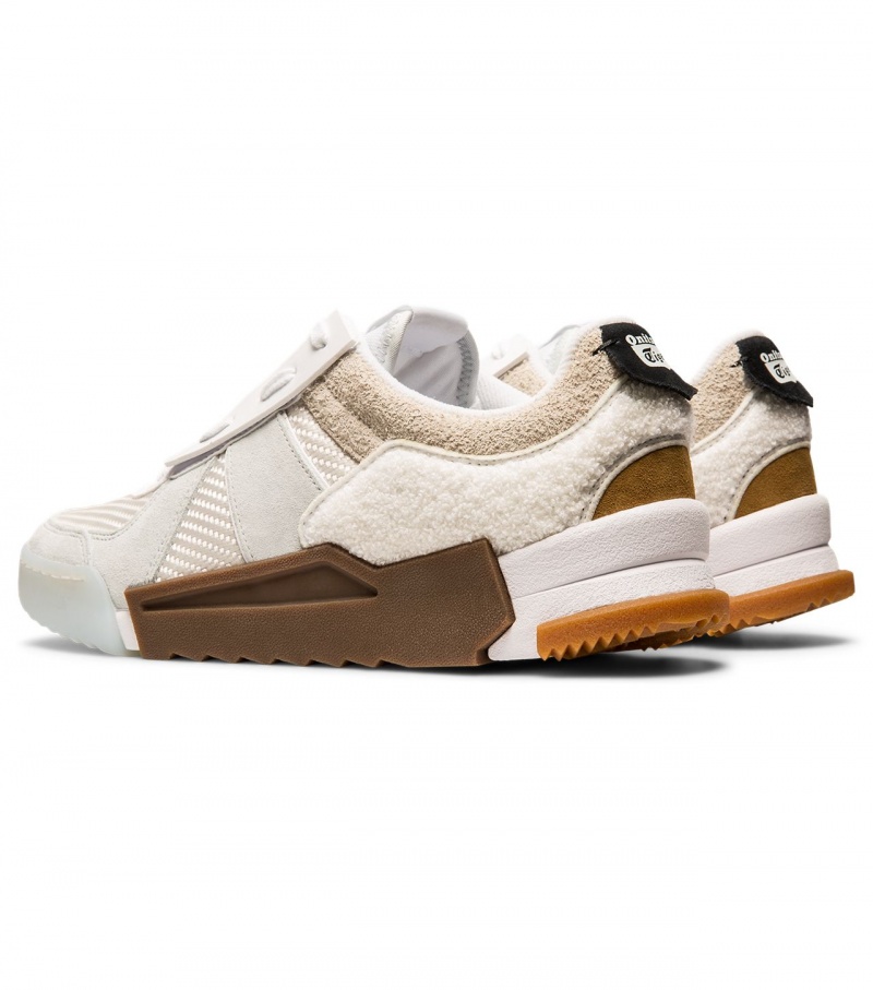 Cream Onitsuka Tiger D-Trainer Slip Ons | 20695-YRUI